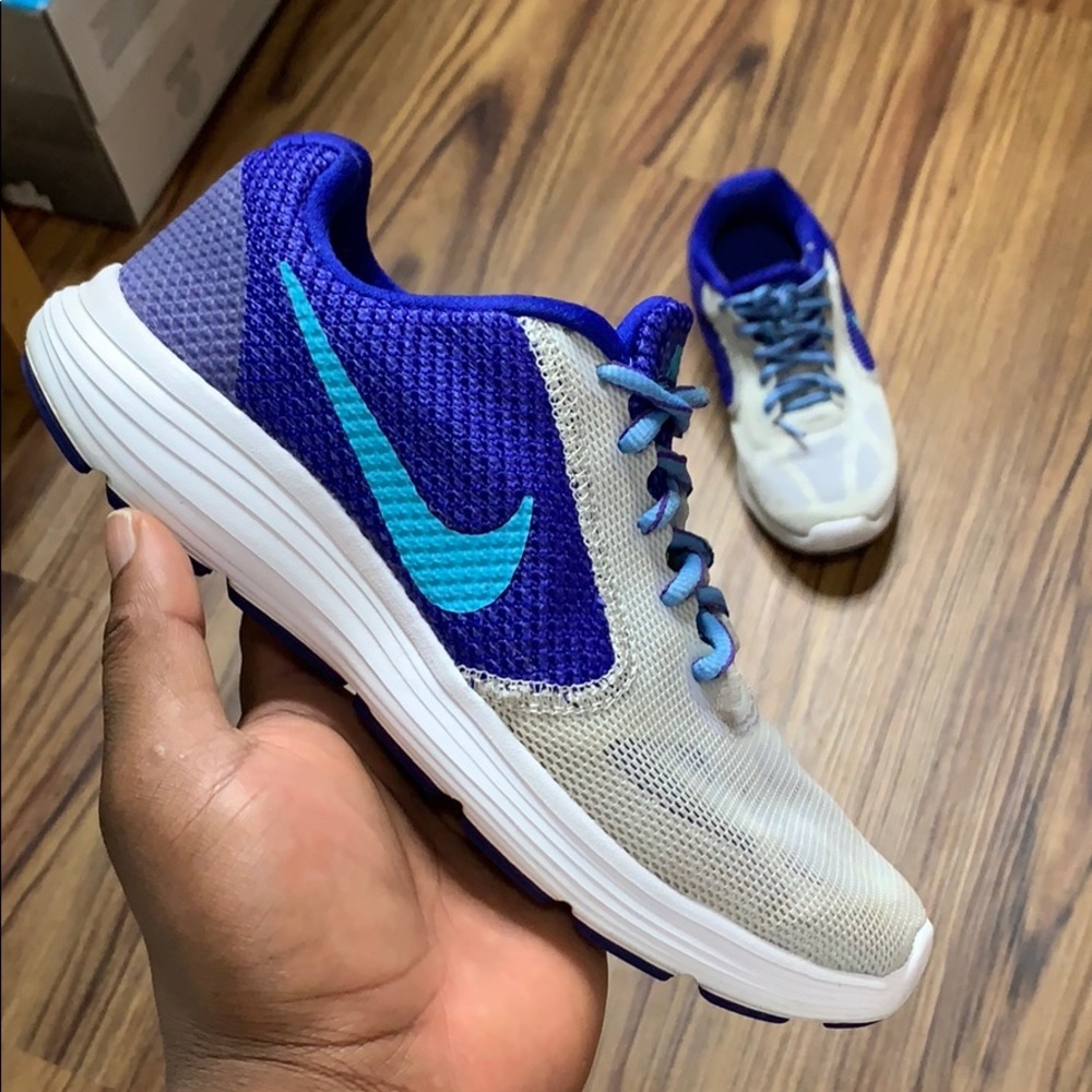 Nike Revolution 3 WMNS - Picture 7 of 9